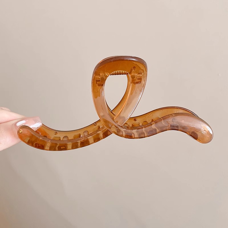 Zhao Lusi mismo estilo de clip de agarre de lazo femenino 2025 nuevo clip de tiburón grande de alta gama en la parte posterior de la cabeza horquilla