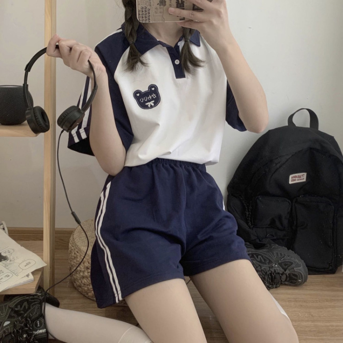 スポーツスーツ女性の夏の少女の日の学院の風のゆったりしたpoloシャツの半袖の半ズボンのカジュアルな2つのセットの婦人服|undefined