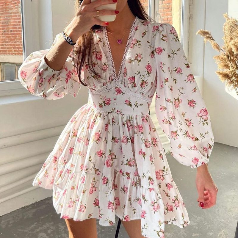 Vestido corto de encaje con cuello en V, estampado dulce, nuevo estilo, europeo y americano, verano 2024