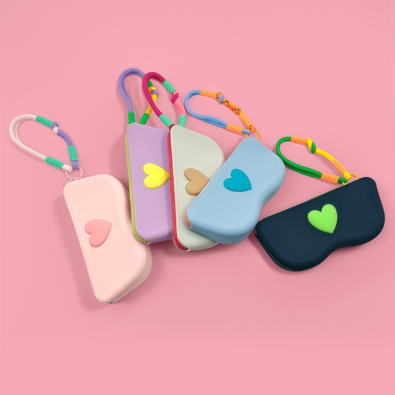 Love Silicone Glasses Case Cross-Border New Portable Sunglasses Sunglasses Storage Bag Glasses Silicone Bag Factory Ready Stock