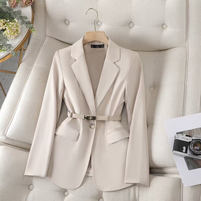2026 Women's Waist-Cinched Blazer for Spring and Autumn, High-End Commuting Professional Suit with Belt, Slim Fit, Elegant and Stylish