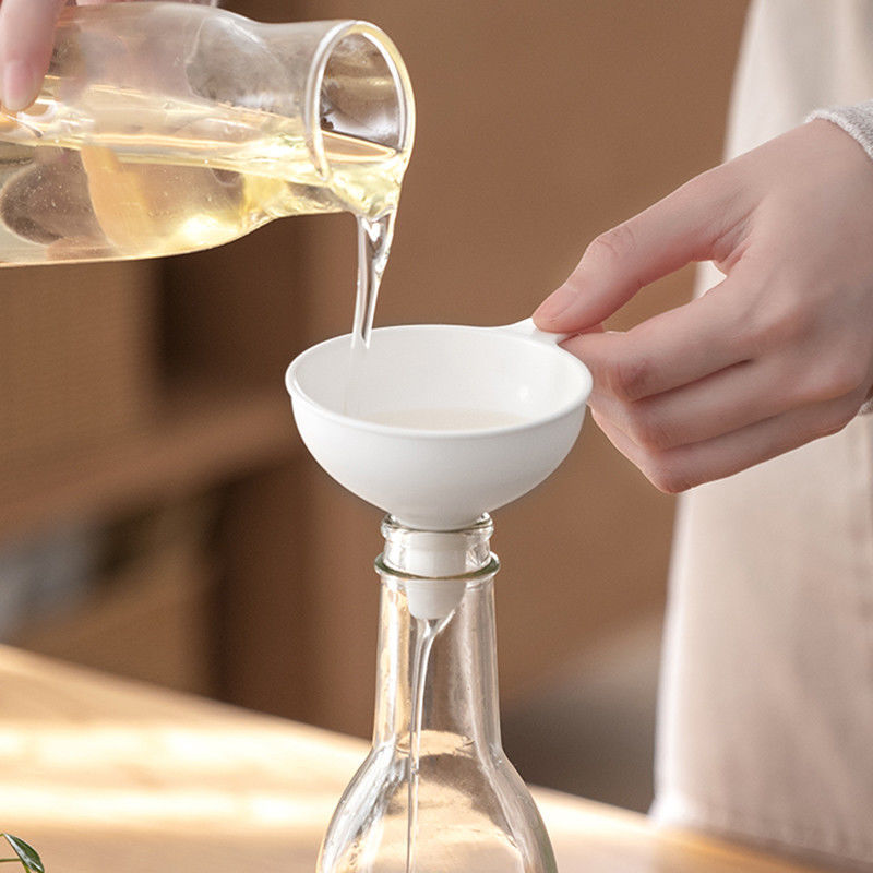 funnel solar system white kitchen household Plastic Small-caliber Seasoning Wine leak Soybean tool Manufactor