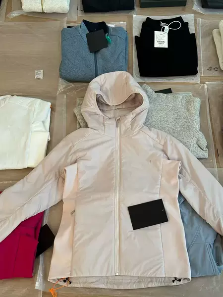 Autumn and Winter Women's Embroidered Slim-Fit Astro Boy Lightweight Hooded Outdoor Casual Windproof Warm Cotton Jacket Cross-Border