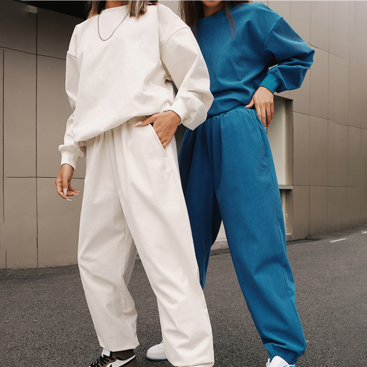 Women’s Sports Two-piece Set Casual Round Neck Pullover Outfit_voghion.com