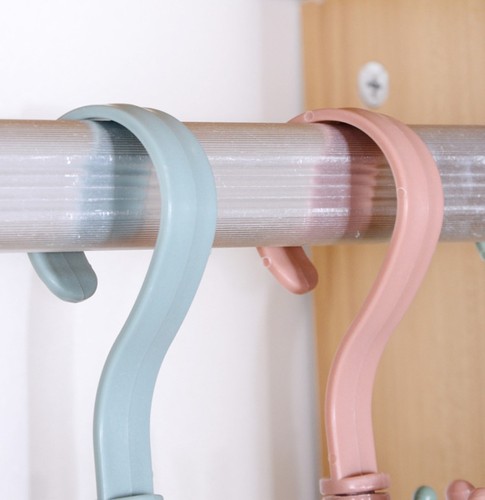 Four-claw hook, multi-functional coat hook, household wall hanging bag tie rack, punch-free scarf storage rack, rotatable