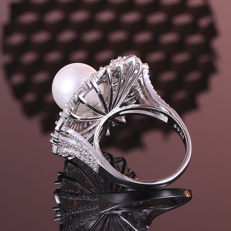 European and American fashion atmosphere 925 Sterling Silver Pearl women's ring inlaid with diamond jewelry ring noble atmosphere