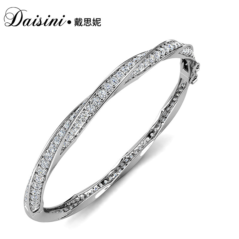 Light Luxury European and American Möbius Bracelet with Swarovski ® Elemental Pavé Crystal Bracelet with Diamonds and Baby's Breath