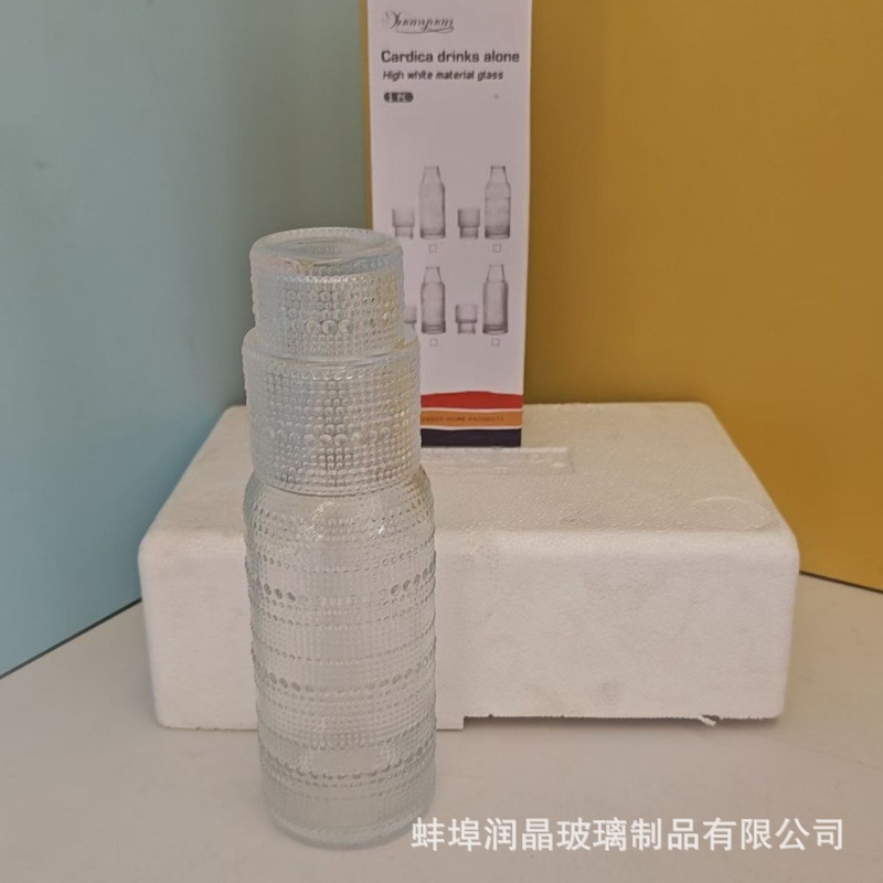 El nuevo Sunflower para una persona bebe vasos de hervidor de agua fría de gran capacidad para el hogar, una olla y un vaso de agua se venden regalos a prueba de alta temperatura.