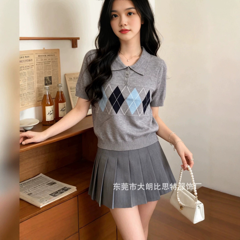 2026 Summer New College Style Diamond Pattern Polo Collar Knit Short Sleeve Women's Vintage Outerwear Top 2026 Summer New College Style Diamond Pattern Polo Collar Knit Short Sleeve Women's Vintage Outerwear Top