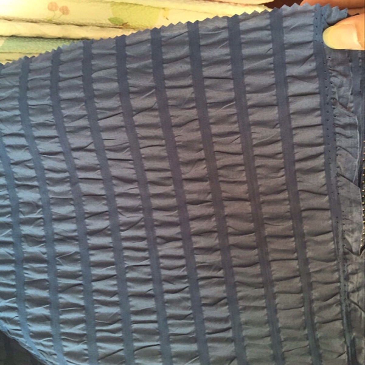 全棉泡泡布盐缩压泡印花巴厘纱色织乔其纱盘带珠片定位大机绣花布