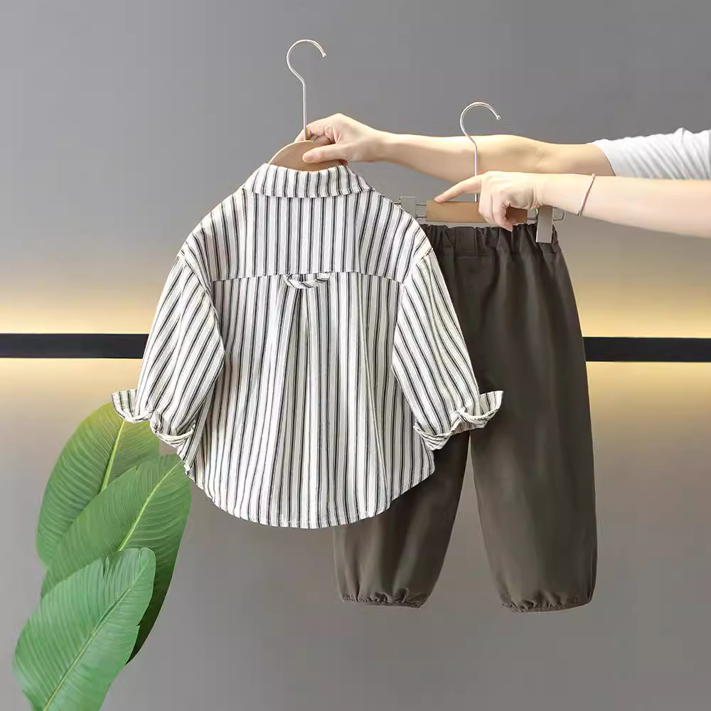 6144 Traje de otoño para niños 2025 Nuevo bebé Primavera y otoño Camisa casual coreana para niños Chaqueta de tres piezas