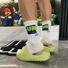 UN European & American Streetwear Brand Socks: Stylish, Trendy Cotton Mid-Calf Socks for Men, Women, and Couples – Perfect for Sports and Everyday Wear