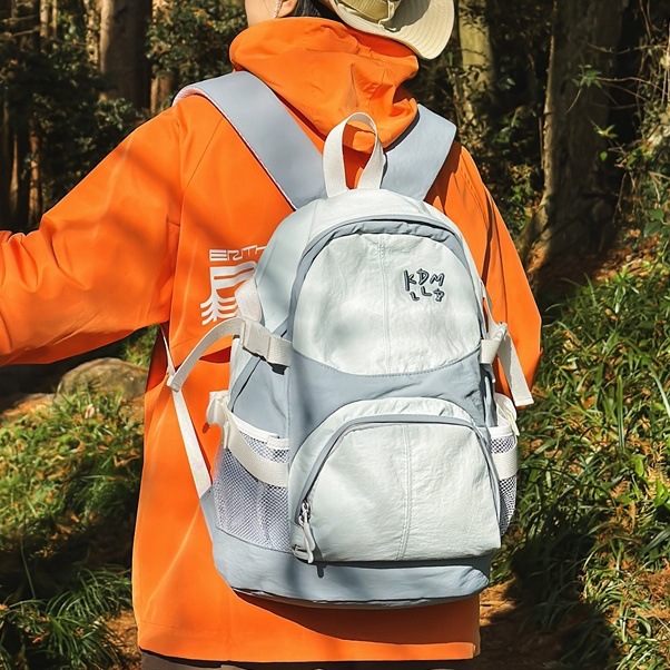 Outdoor Sports Backpack Men's Large Capacity Travel Backpack Hiking Mountaineering Bag Junior Senior high school College Student Schoolbag Women