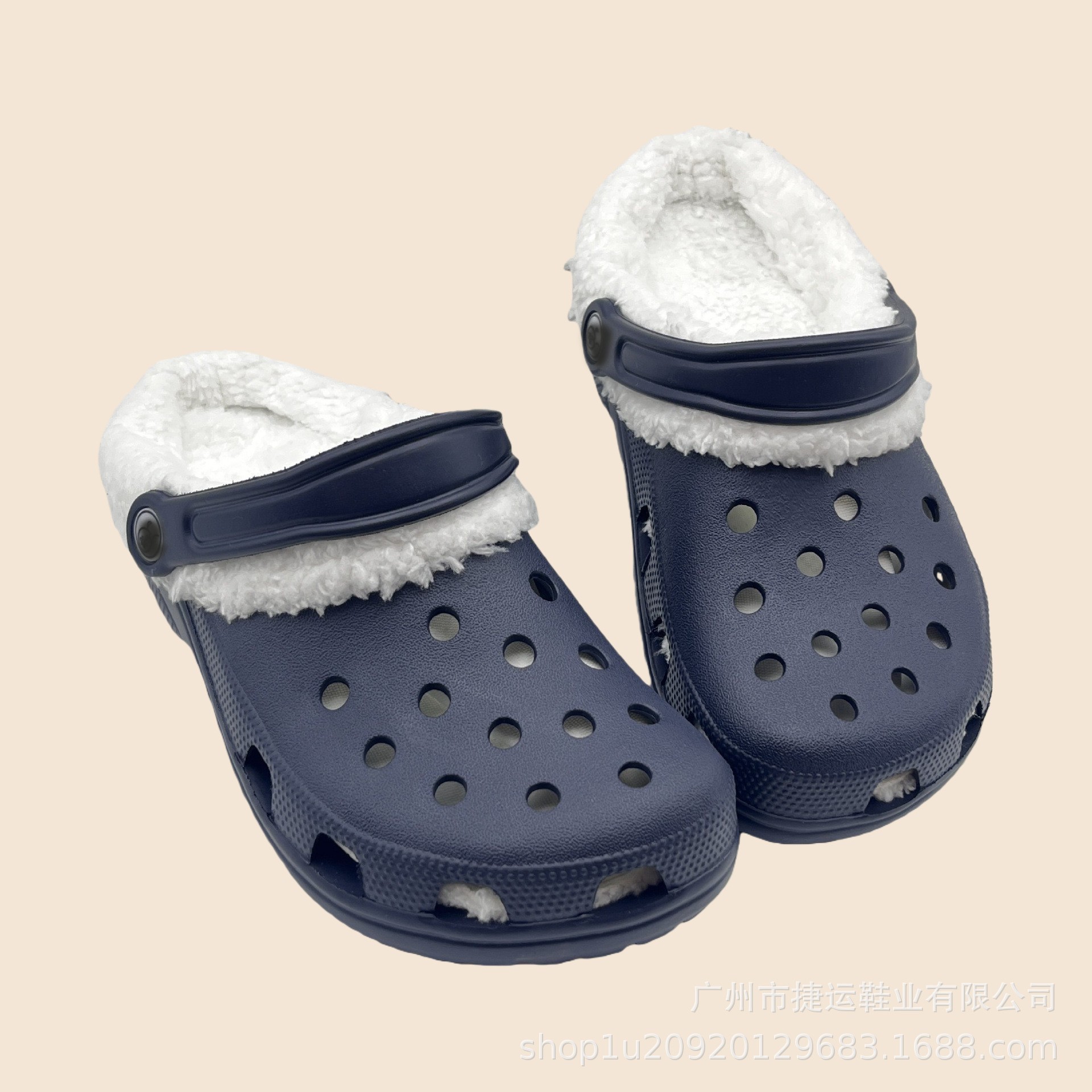 2025 zapatos clásicos para hombres y mujeres con una estrella de veludo ligera antideslizante caliente versátil zapatillas de playa al por mayor