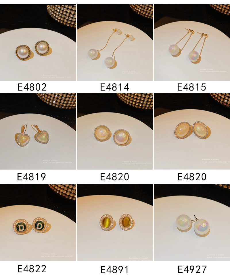 Fashion Heart Shape Alloy Inlay Rhinestones Pearl Womenu0027S Ear Studs 1 Pair