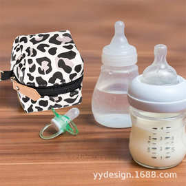 日式婴儿奶嘴拉链包数码印花皮革奶嘴包外出宝宝奶嘴挂袋母婴用品