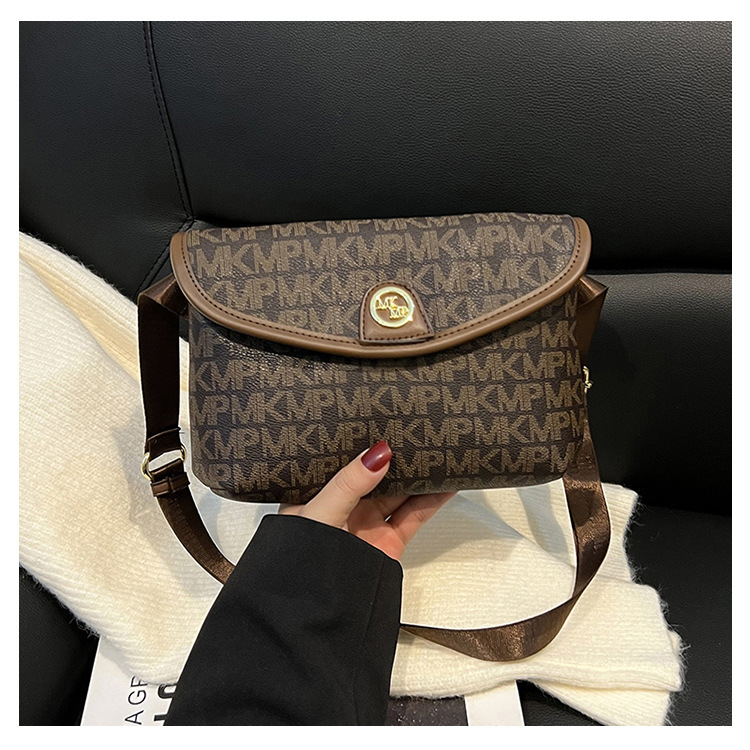 Borse piccole da donna 2023 nuova moda trendy borsa a tracolla stampata retrò borsa da petto versatile borsa quadrata a tracolla singola temperamento_voghion.com