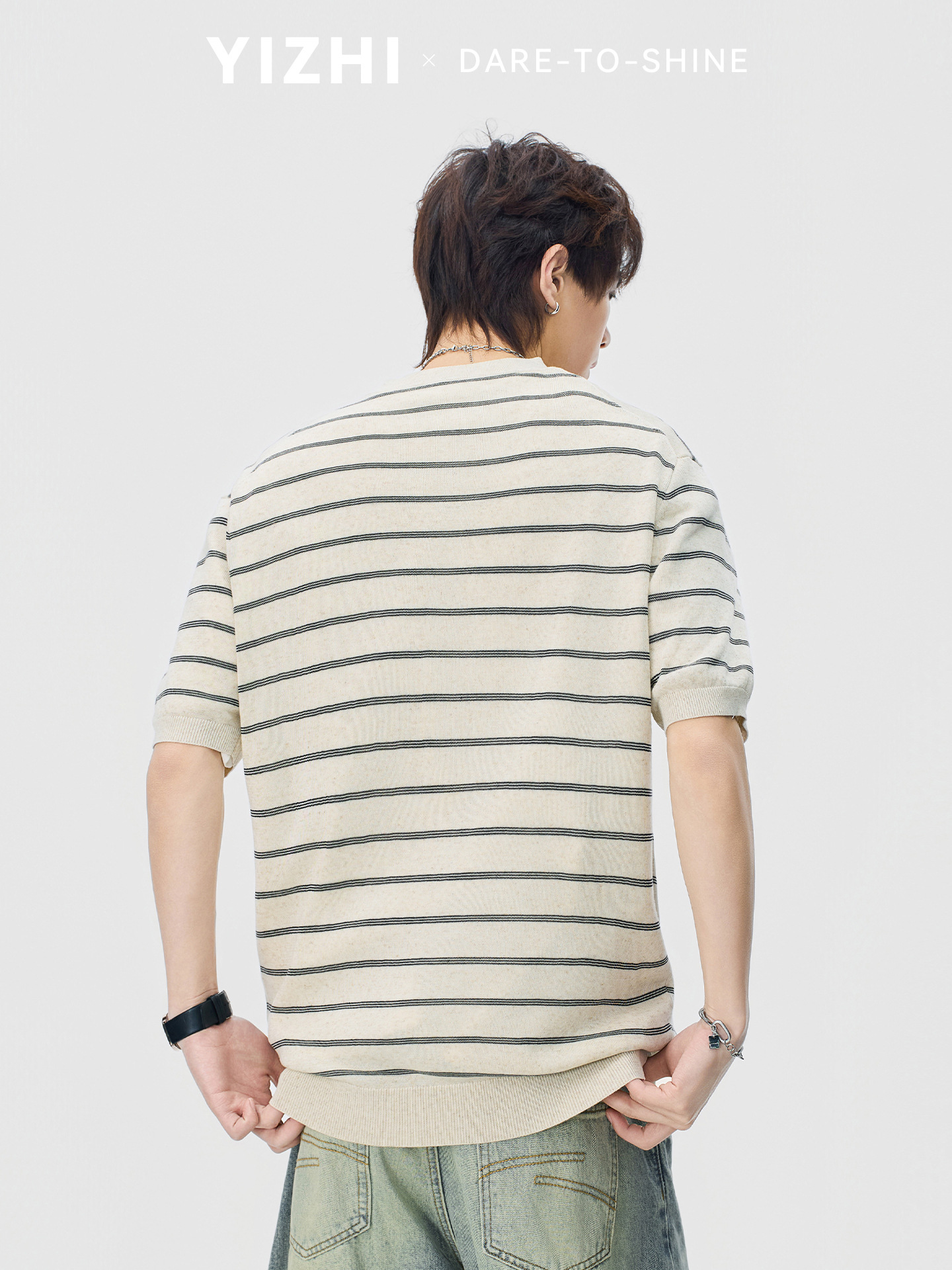 Áo thun nam tay ngắn cổ tròn sọc kẻ chất liệu Tencel thoáng mát — Cà phê gai dầu