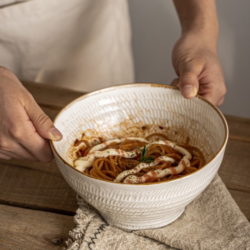 El tazón de fideos es justo ~ hilo japonés 6,7 pulgadas tazón de fideos retro pierna alta cerámica ensalada tazón sopa tazón ligeramente defecto