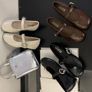 2026�¿�A�^����һ�֎������¸�������Ů��Ь�\����ȹ�Ӱ���Ь