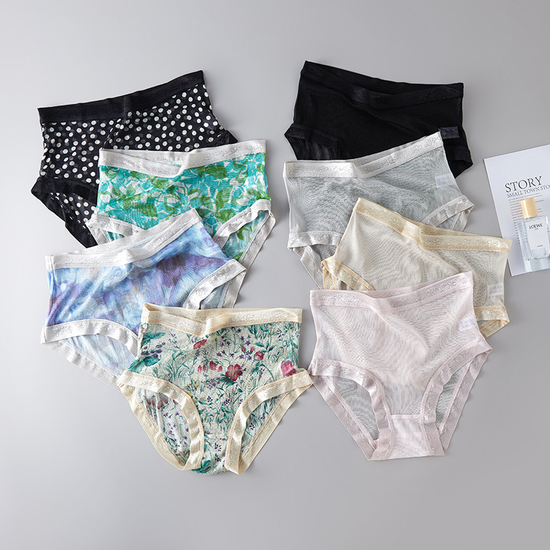 Breathable lightweight 100% mulberry silk mesh underwear Women's Mid-waist high elastic seamless silk printed briefs Breathable lightweight 100% mulberry silk mesh underwear Women's Mid-waist high elastic seamless silk printed briefs
