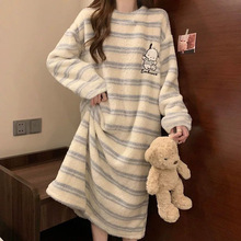 珊瑚绒睡裙女秋冬季加厚加绒法兰绒卡通睡衣中长款休闲保暖家居服
