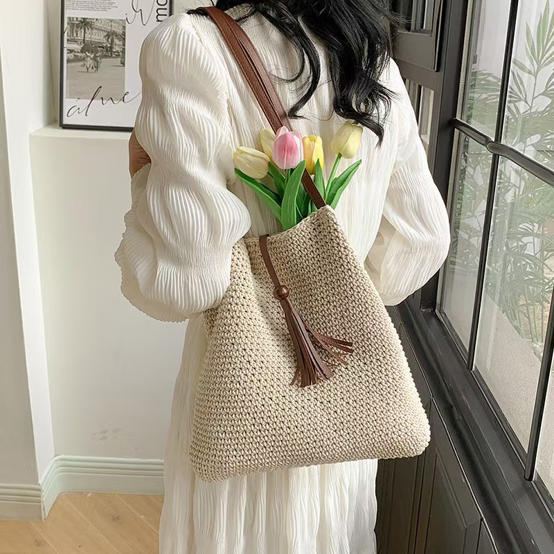 手工棉线钩针珠子吊穗跨境批发草编编织单肩手提斜挎网红度假女包