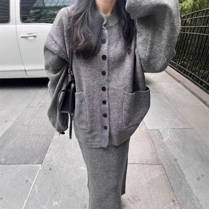 名媛气质毛衣套装女新款秋冬韩版慵懒风针织半身裙配围巾三件套女|undefined