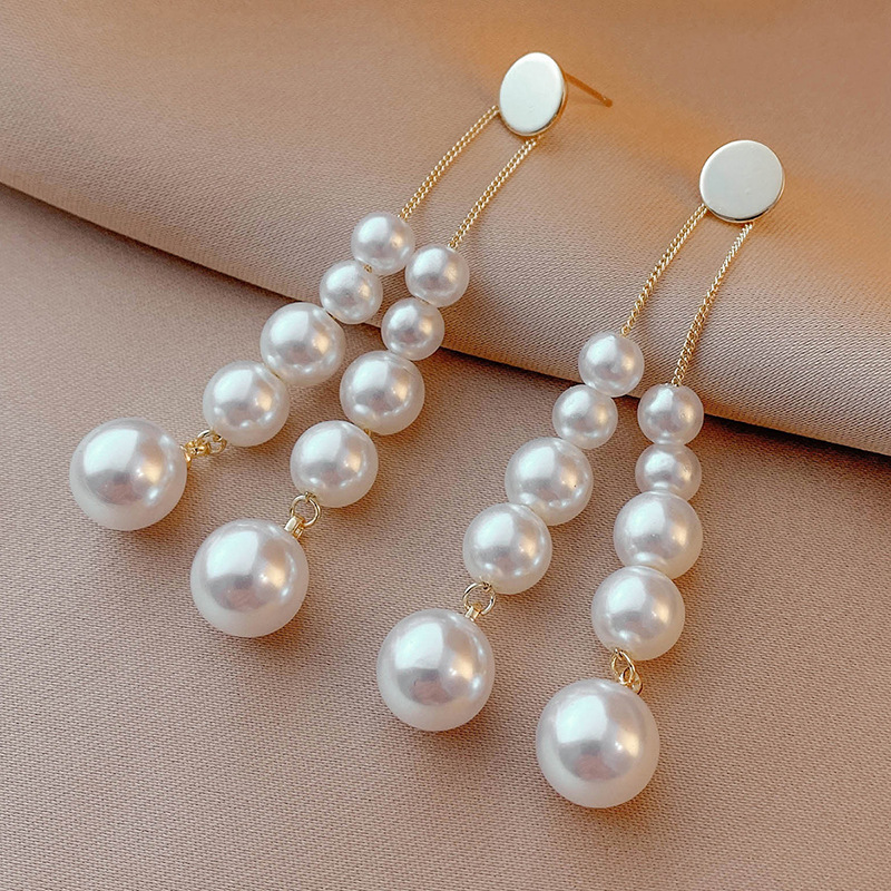 Retro Pearl Tassel Long Alloy Earrings Wholesale display picture 1