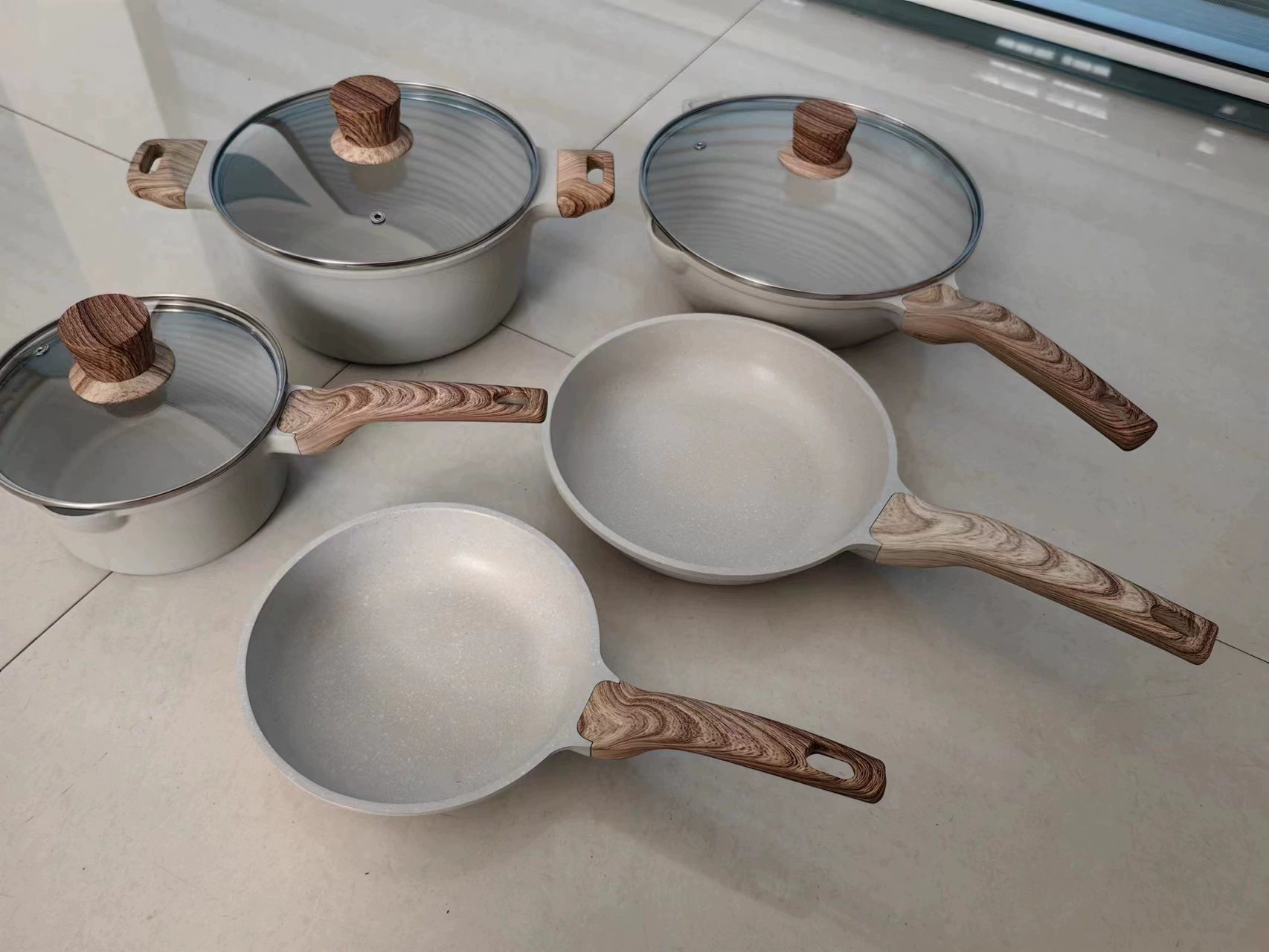 Кросс-граничный бытовой набор рисоварки с булочной/молочной pot?