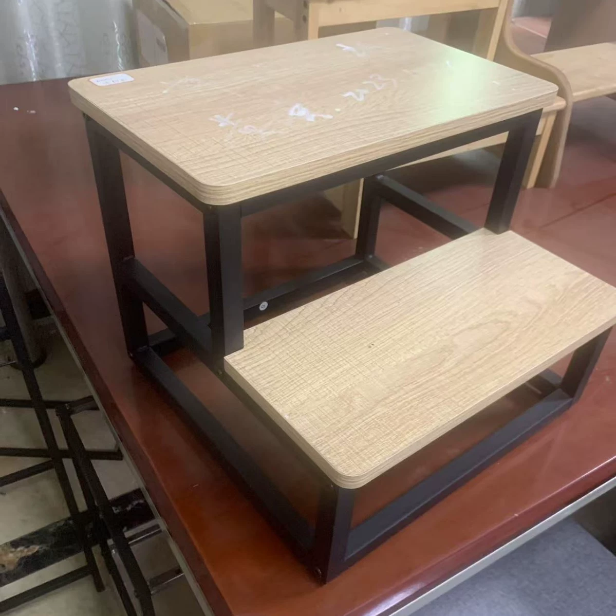 Two -step stools of iron solid wood high and low score bench, two -step stool, two -step ladder stool bathroom kitchen stool children's stool