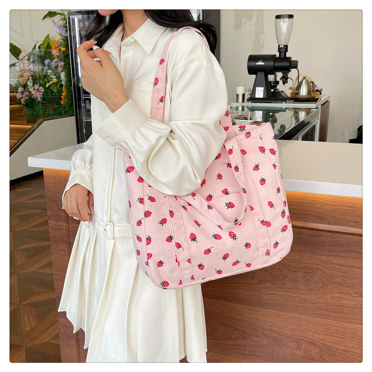 Women's Large Corduroy Strawberry Streetwear Sewing Thread Square Zipper Handbag display picture 15