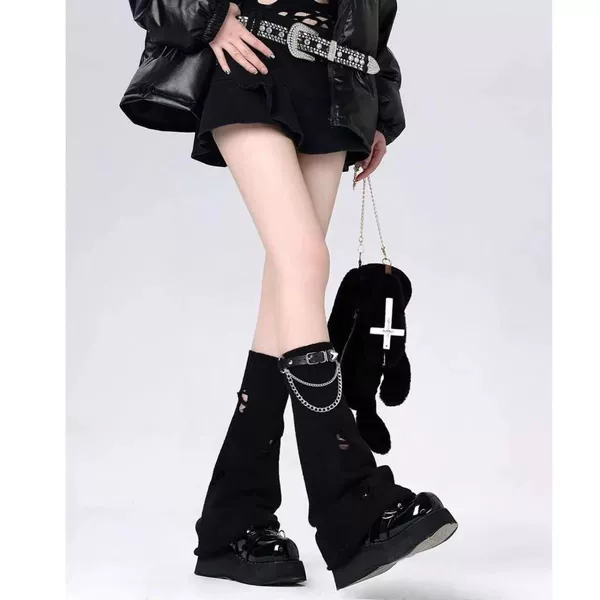 Black hole horn + black chain leather buckle
