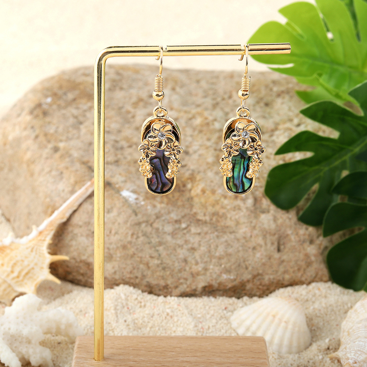 Fashion Slippers Alloy Inlay Rhinestones Shell Women's Earrings Necklace display picture 3