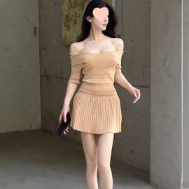 夏日小白花 针织套装女春夏季一字肩上衣百褶裙两件套卡其两件套