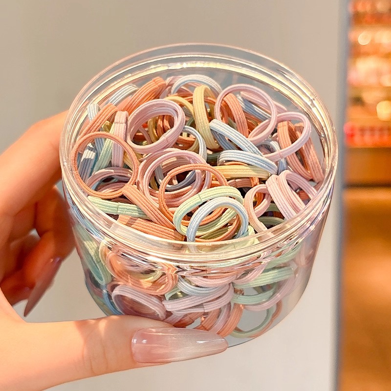 El volumen de cabello del bebé es pequeño, la cuerda para la cabeza es linda, la banda elástica para el cabello de las niñas no daña la cuerda para el cabello