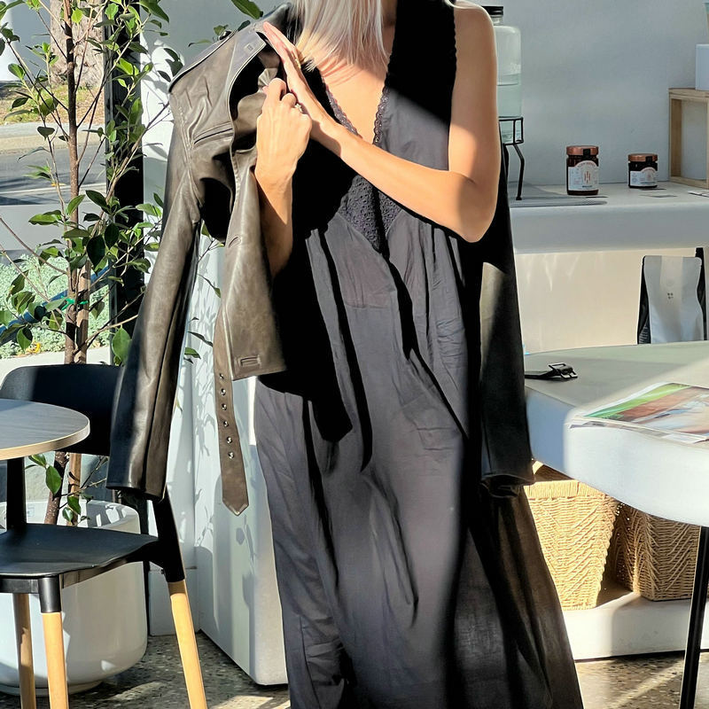 2025 Retro Embroidered V Neck Dress with Ear Edges Layered Sleeveless Beach Camisole Blouse Long Skirt Manufacturer