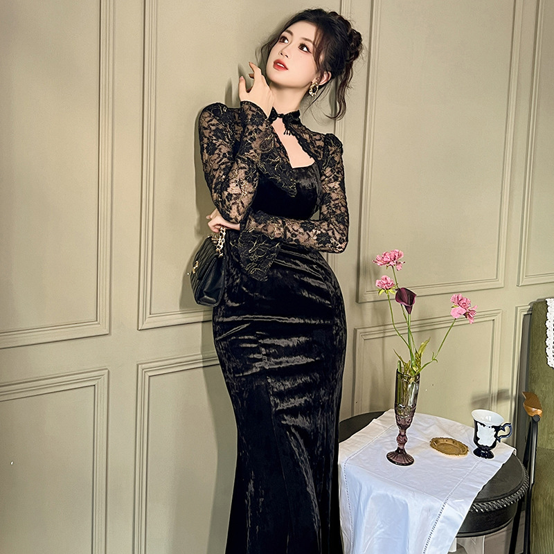 2026 Autumn New Chinese Style Improved Cheongsam Dress Chinese Style Flared Sleeve Slim Fit Velvet Long Dress 20961