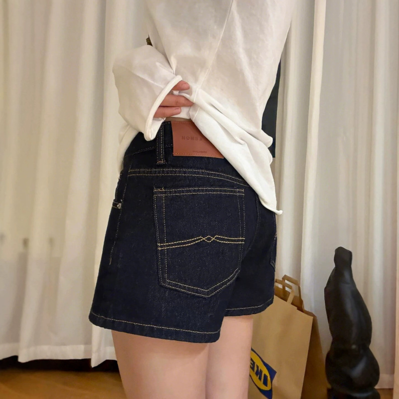 Dark Blue High-Waisted Denim Shorts for Women, 2026 Summer New Style, Flattering for Pear-Shaped Body, A-Line Straight Wide-Leg Hot Pants