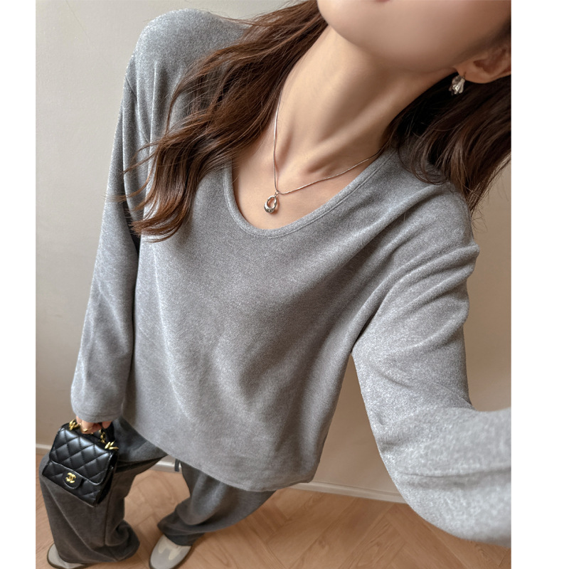 Loose V-Neck German Velvet Brushed Thickened Autumn and Winter Long-Sleeve T-Shirt for Women, Simple Versatile High-End Top from Dongdaemun