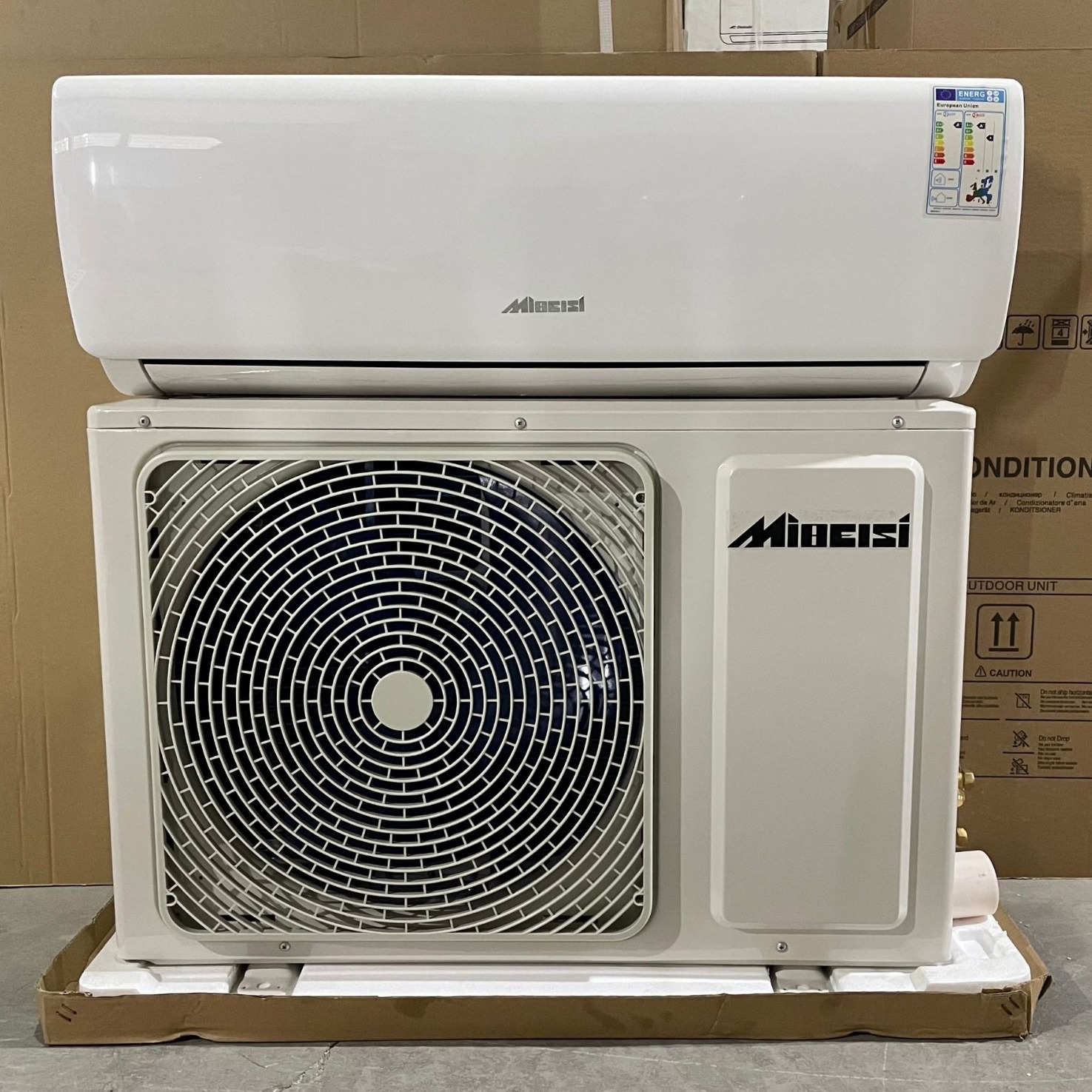 Aire Acondicionado de Pared de Frecuencia Fija 1P/1.5P/2P/3P/4P para Exportación, Capacidad de Enfriamiento de 9000BTU-36000BTU