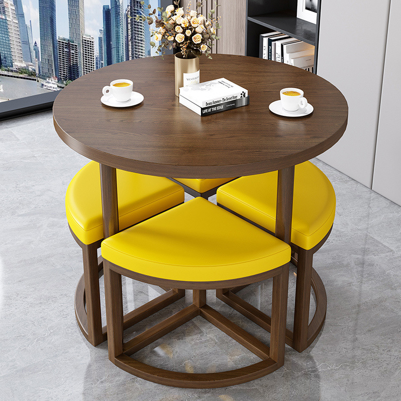 Taburete de cuero amarillo + mesa de nuez