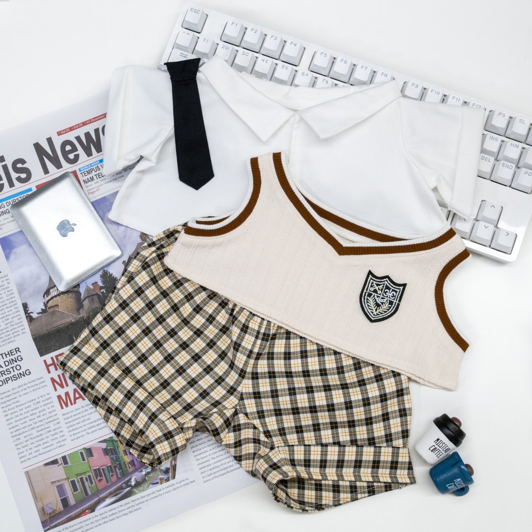 Бежевый комплект, рубашка, жилет, шорты, галстук, 4 предмета