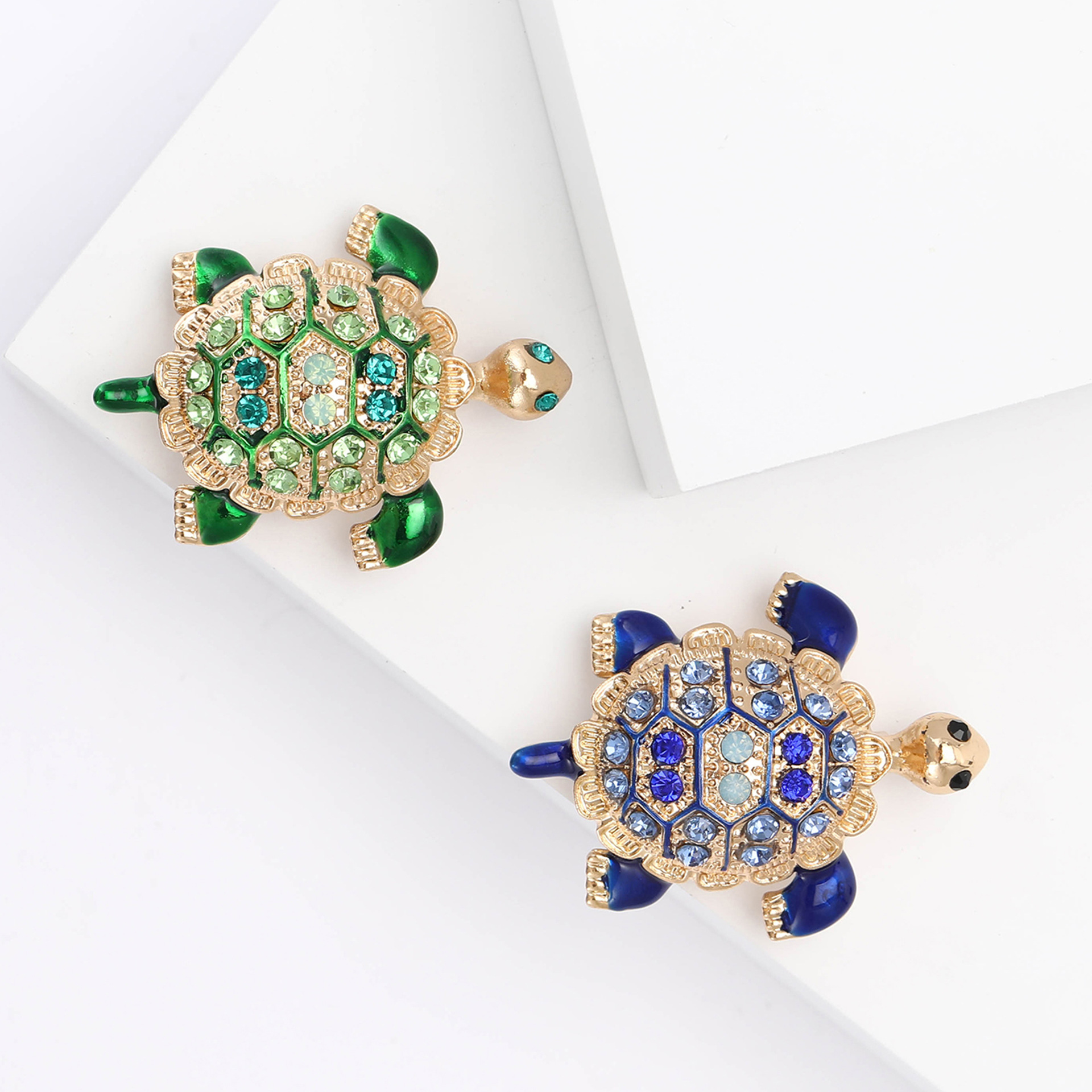 12g Weight Cute Retro Pin Tortoise Alloy Rhinestones Women's Brooches