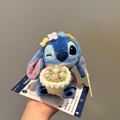 【正版】抱花束史迪奇毛绒公仔玩偶布艺玩具配饰包挂件钥匙扣礼物