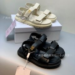 2024年新作Dファミリーハイバージョンベルクロ増厚ソールバックストラップメタルバックルワンラインビーチサンダル男女兼用