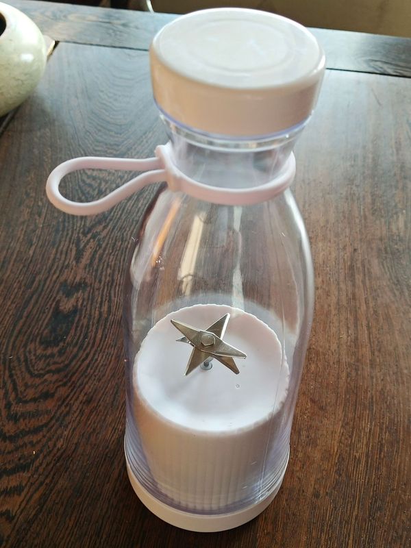 電気ジューサー携帯ジューサーコップジューサー瓶家庭用小型充電付きコップ6葉刀学生ジューサー|undefined