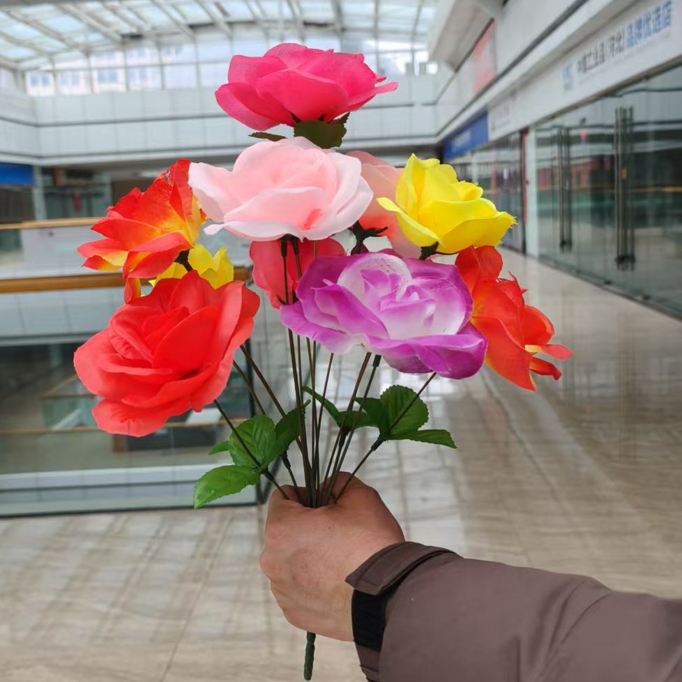 Reunión deportiva, actividades estudiantiles, baile, flores falsas coloridas, flores de plástico, flores de seda, baile, accesorios, ramo de simulación