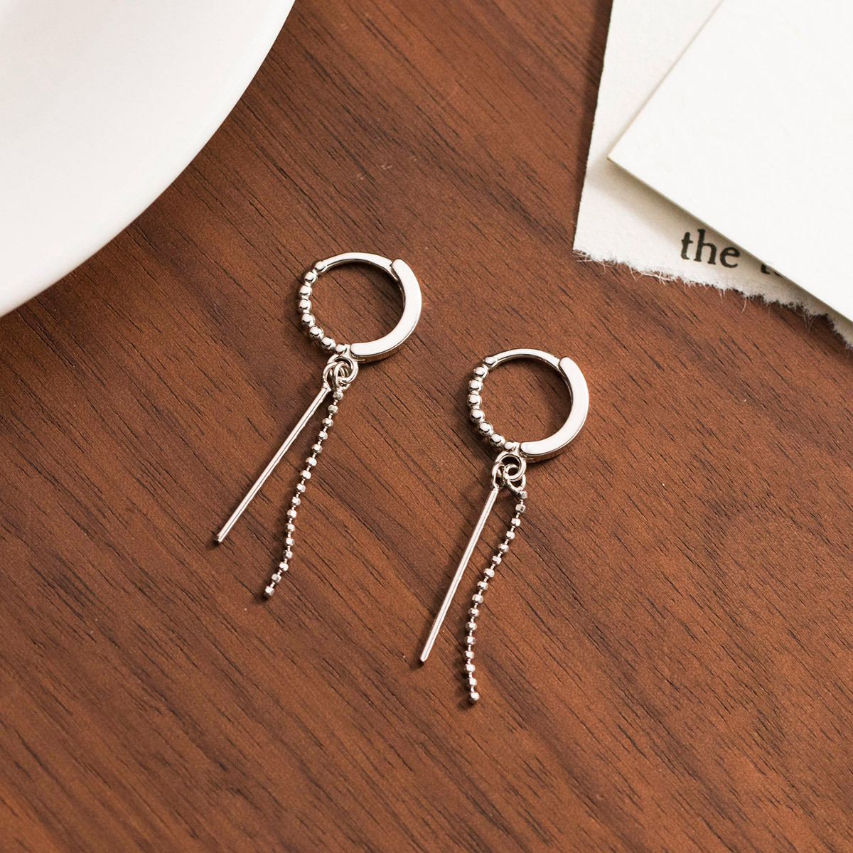 Eloch s925 plata un palo bordado perlas de orejas coreanas temperamento simple orejas para hombres y mujeres M01897