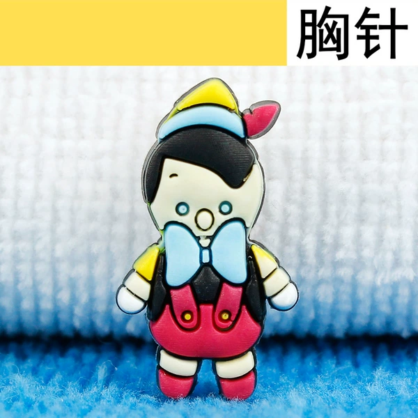 Little Wooden Puppet (brooch)